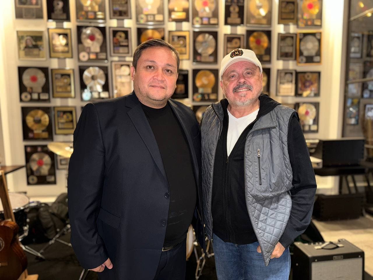 “Titanik” hamda “Sohibjamol va maxluq” filmlari saundtreklari prodyuseri bilan hamkorlik - 1